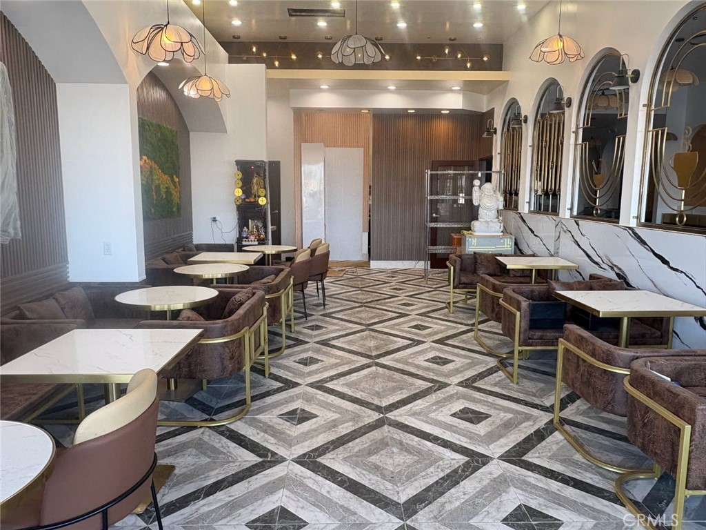 8528 Westminster Boulevard