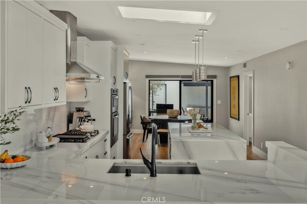 1919 Alsuna, Huntington Beach CA 92648 - Photo 6