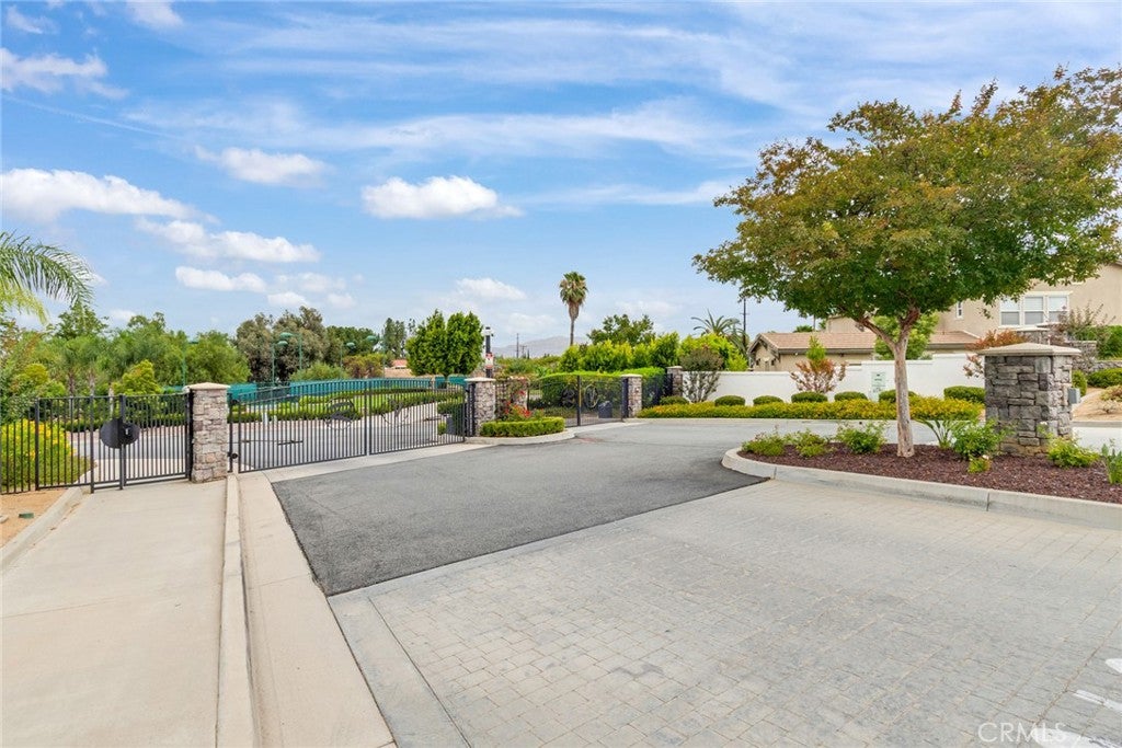 1261 Pamplona Drive