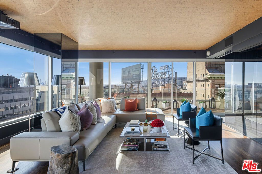 Photo of 6250 Hollywood Boulevard #14H, Los Angeles, CA 90028 (MLS # 25504971)