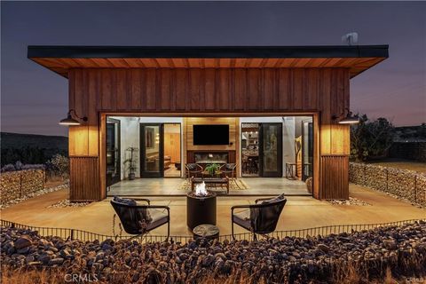 Photo of 5074 Redding Avenue, Yucca Valley, CA 92284 (MLS # OC25041427)