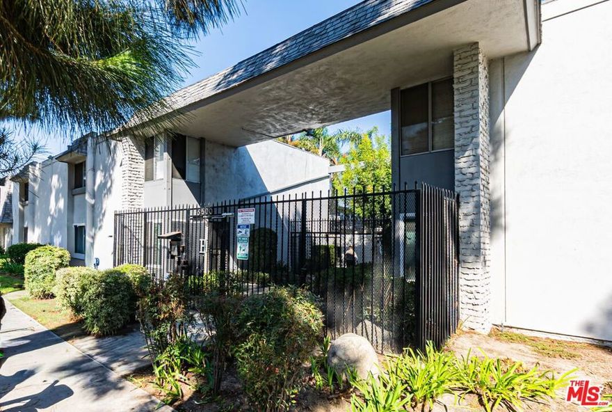 Perfect Fixer Property! Private 2-Bedroom End Unit Condo in the Ackerfield Community of Long Beach. This unit features a modern open-concept layout & needs rehab throughout. Living room. Dining area. Kitchen w/ breakfast bar. Spacious bedrooms. Unit comes w/ two assigned parking spots. Amenities in this gated community include a swimming pool/sundeck, BBQ area, & 24-hour surveillance. Just one block from Davenport Park & minutes to the best shopping, dining, & entertainment the area has to offer. A unique opportunity to reimagine this unit in your own vision!