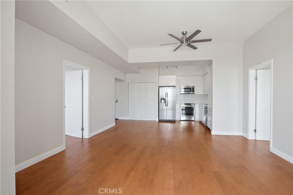 488 E Ocean Boulevard 1210