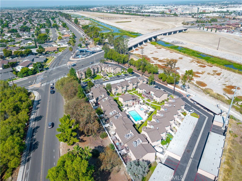 Pinetree - Residential