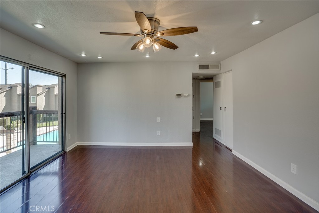 Pinetree - Residential