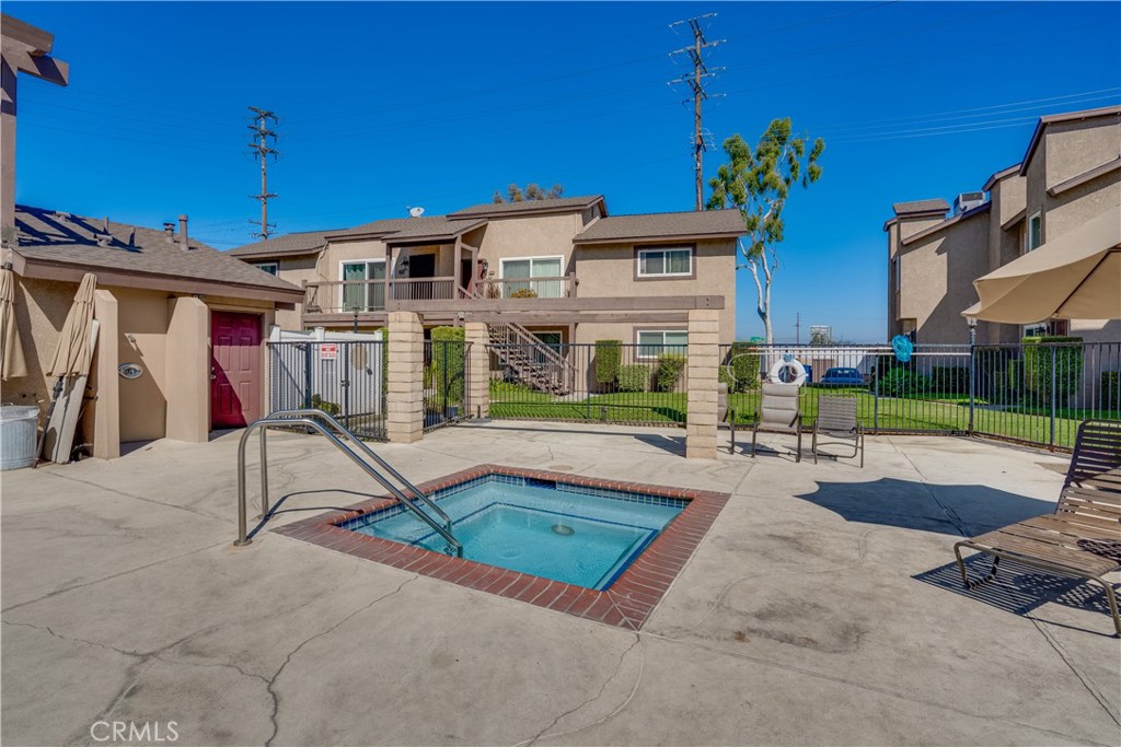 Pinetree - Residential