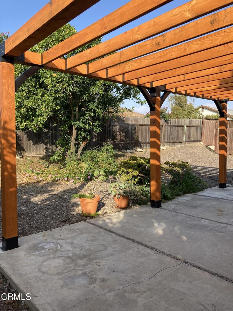 Reeder 2 - 196402 - Residential Lease