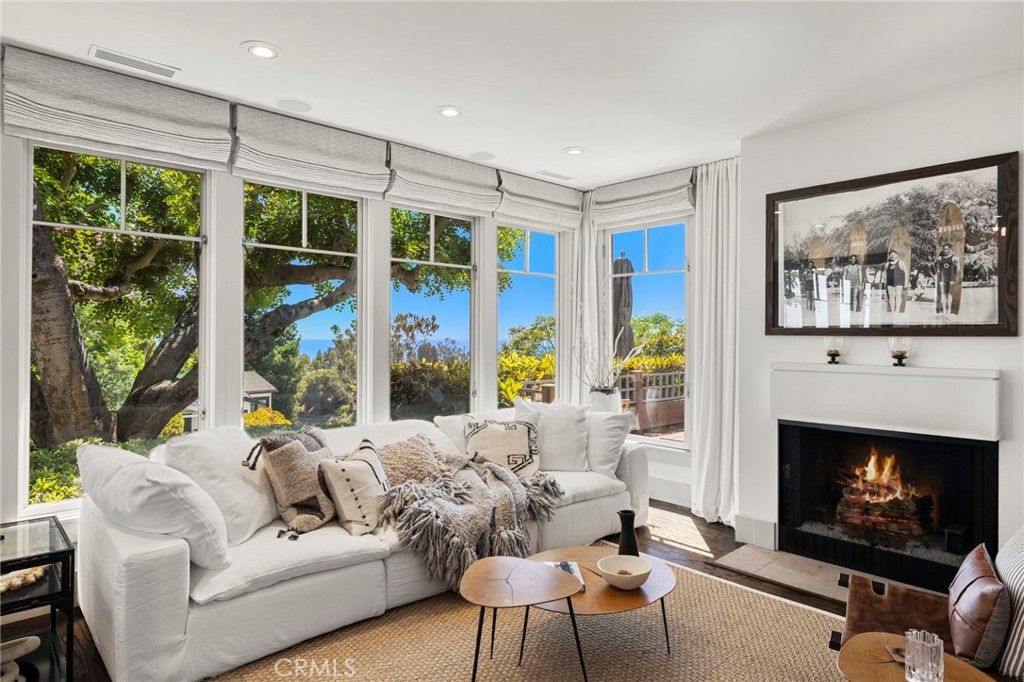 Photo of 750 Griffith Way, Laguna Beach, CA 92651 (MLS # LG26111495)