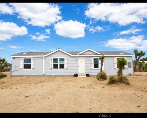 11561 Buena Vista Rd, Pinon Hills, CA 92372 - MLS#: HD26102853