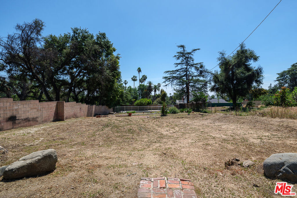1212 E Palm Street