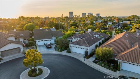 Photo of 1905 Yacht Maria, Newport Beach, CA 92660 (MLS # NP25257552)