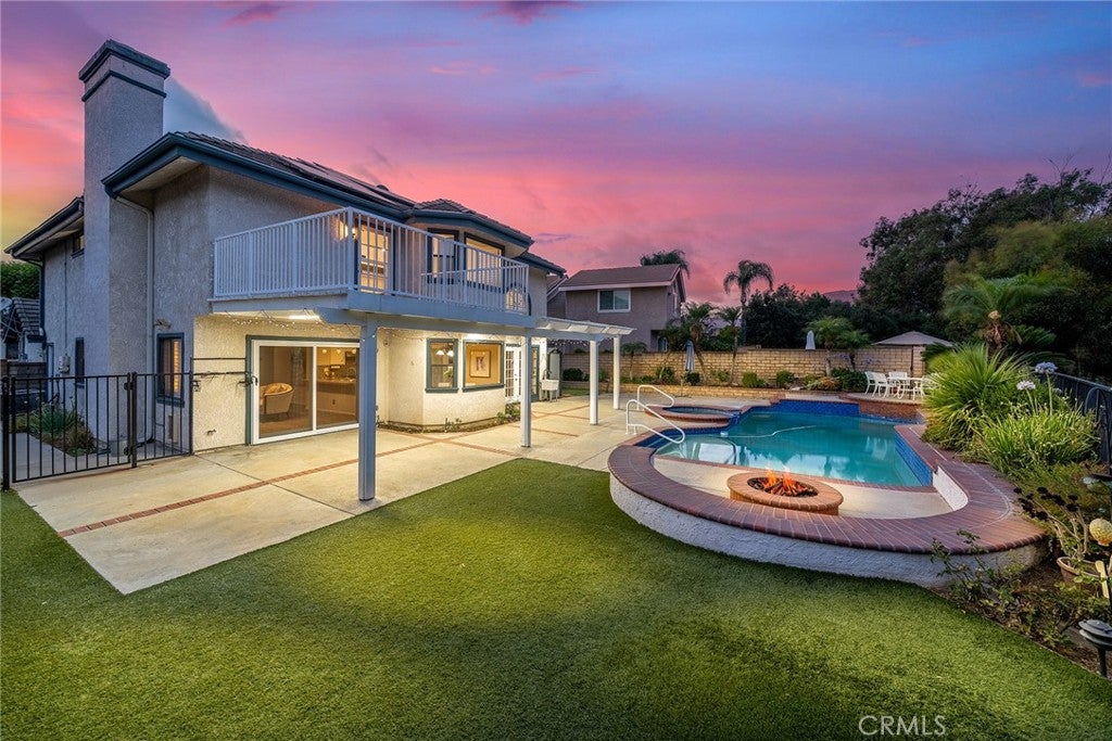 5468 Via de Mansion