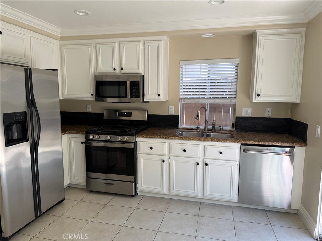 4 Sherrelwood Court