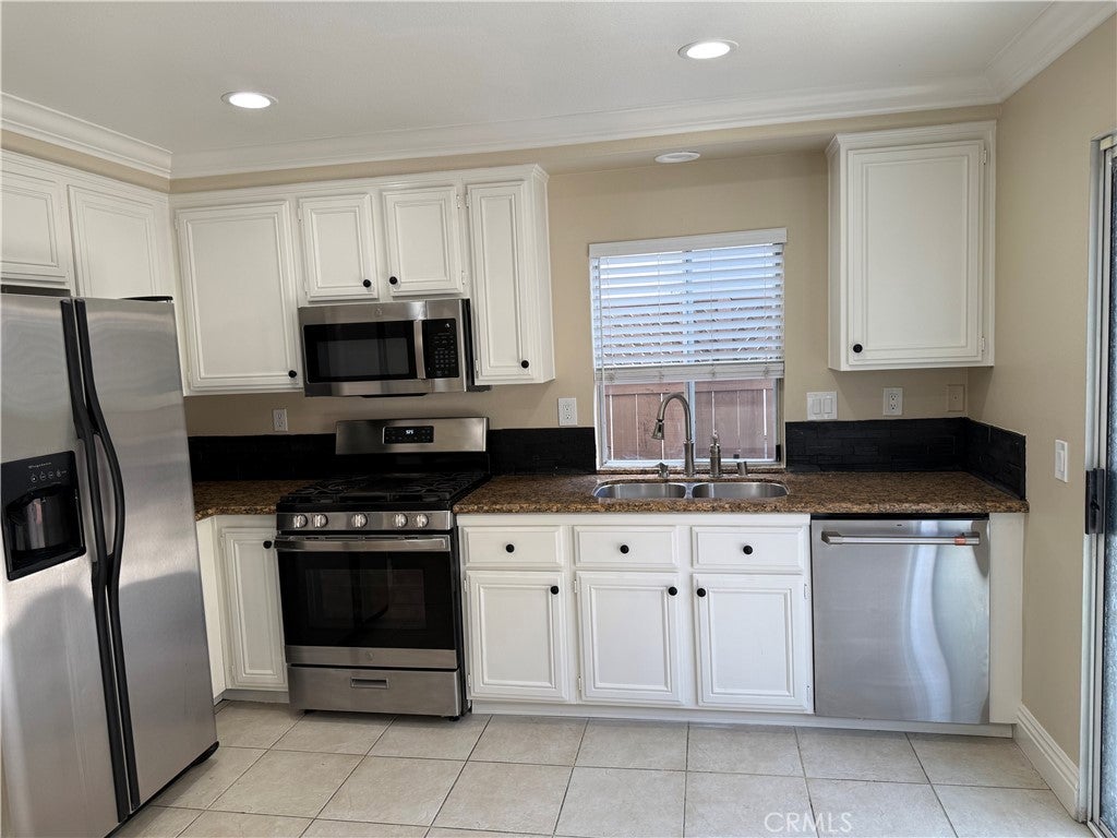 4 Sherrelwood Court