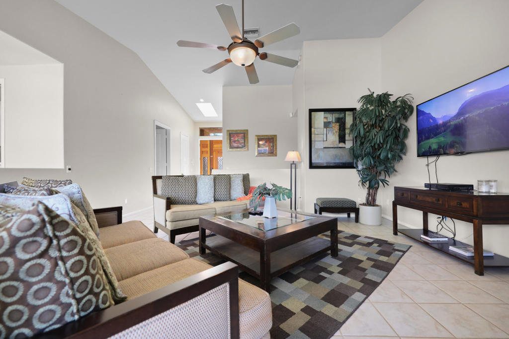 2450 Quincy Way