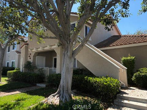 Photo of 43 Via Cresta, Rancho Santa Margarita, CA 92688 (MLS # OC26162661)