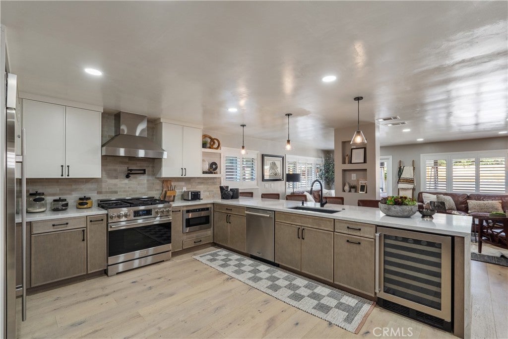 1611 N Greenbrier