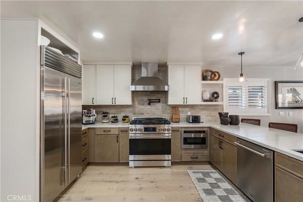 1611 N Greenbrier