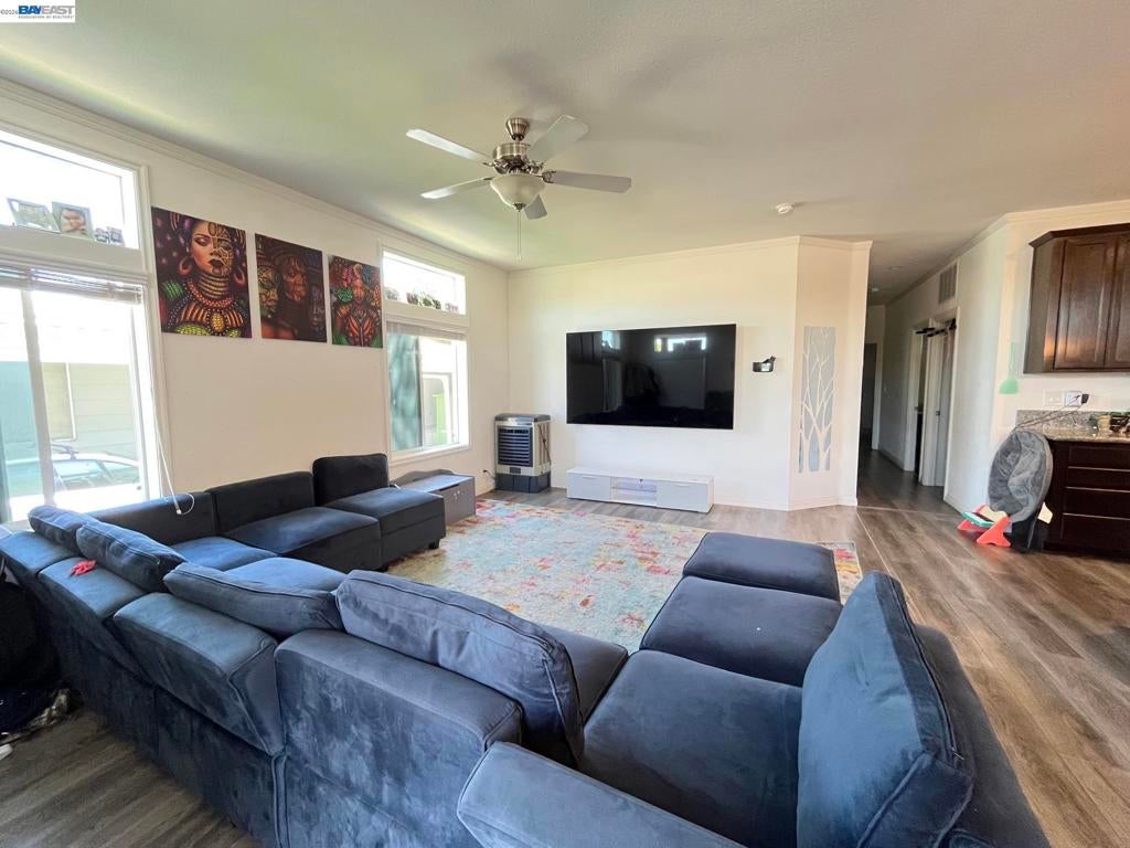 2702 Pueblo Creek
