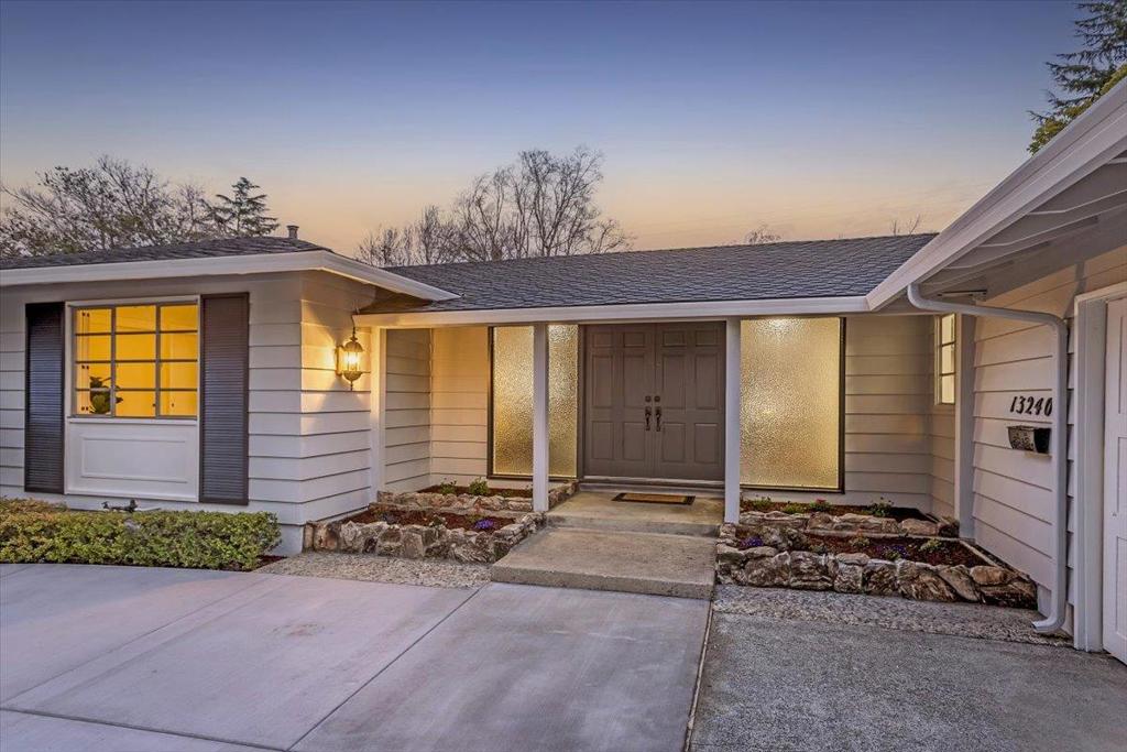 13240 VIA GRANDE Court