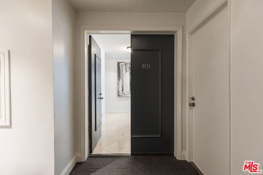 Photo of 121 S Palm Drive #401, Beverly Hills, CA 90212 (MLS # 26673759)
