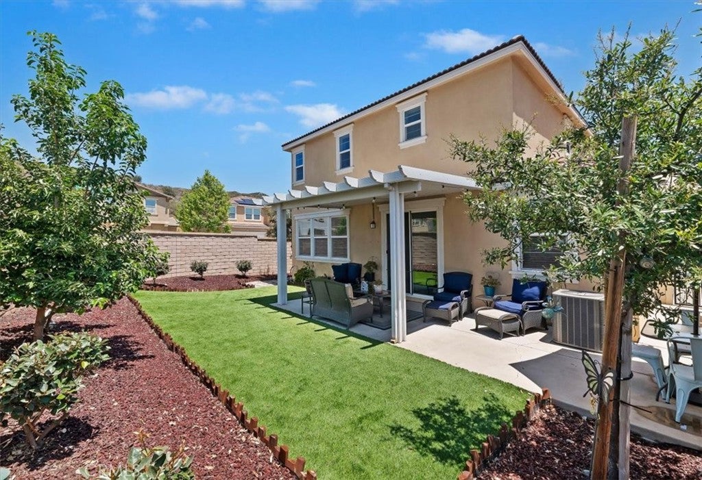17109 Gray Pine Place