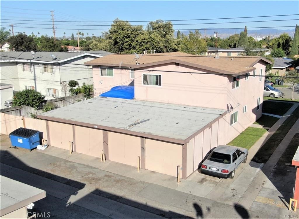 2516 S Rosewood
