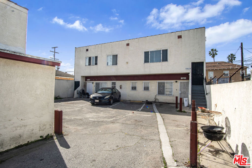 9321 S Western Avenue