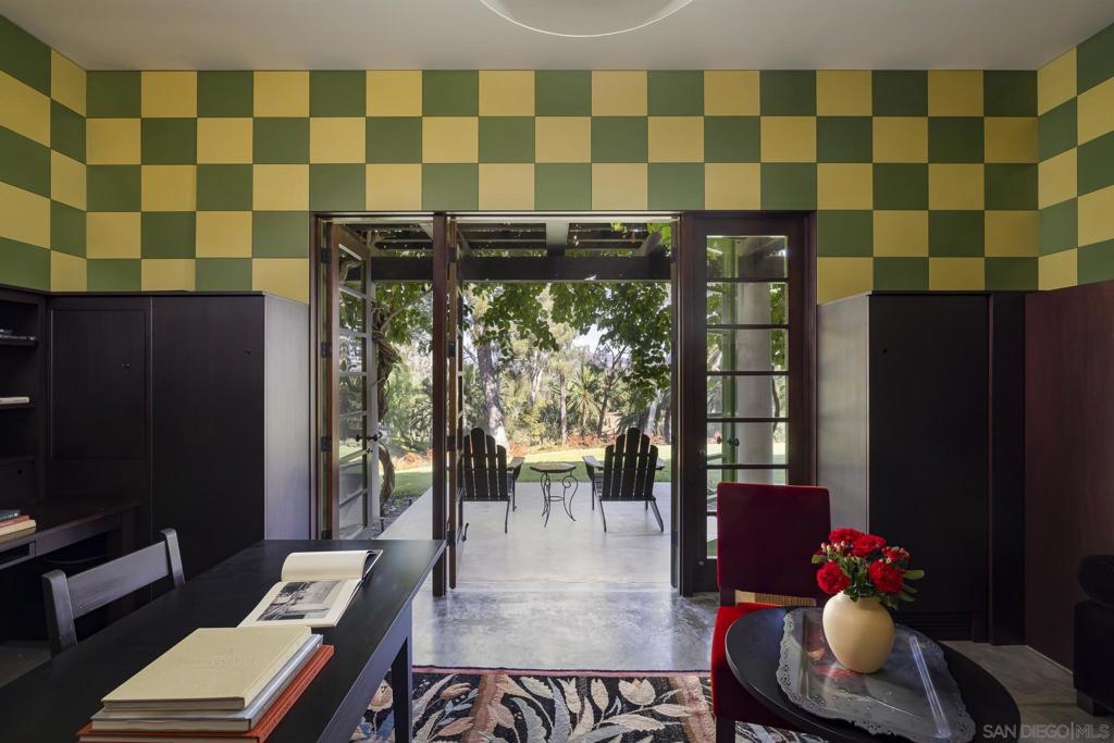 Rancho Santa Fe - Residential