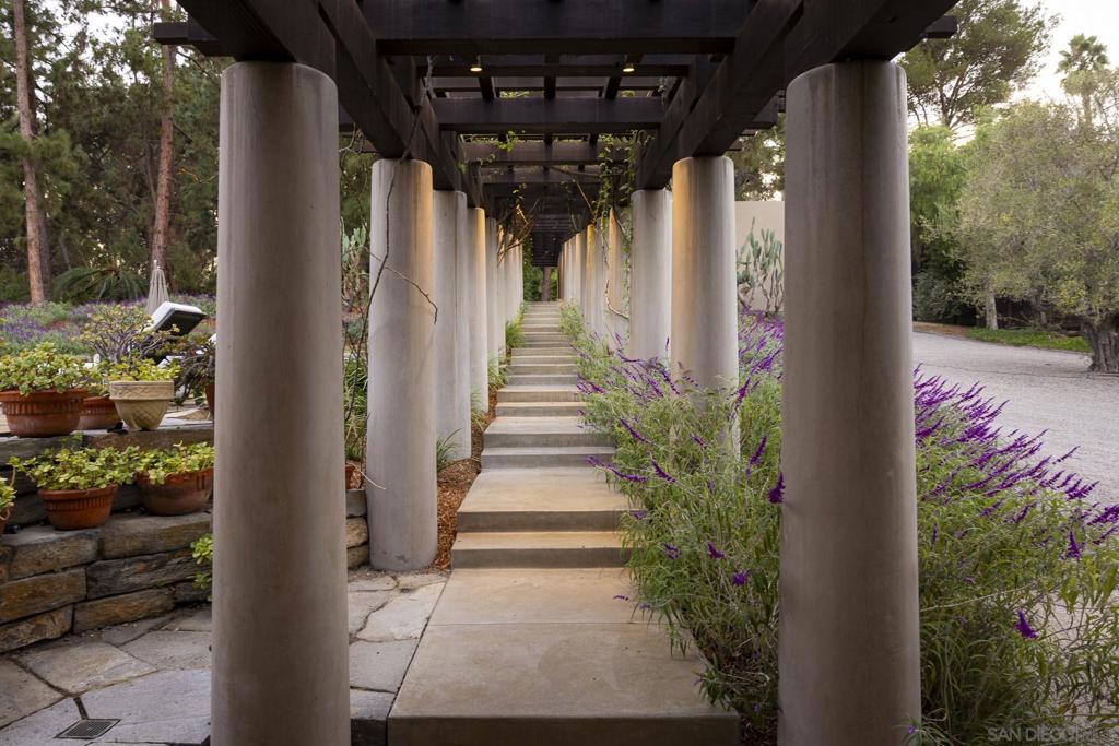 Rancho Santa Fe - Residential