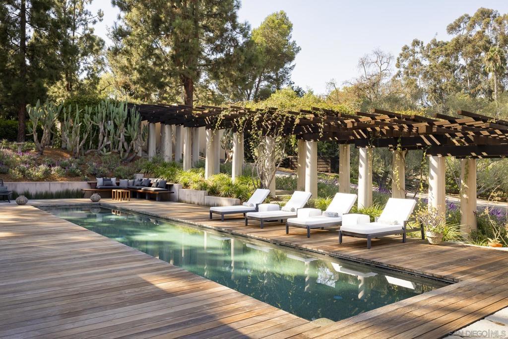 Rancho Santa Fe - Residential