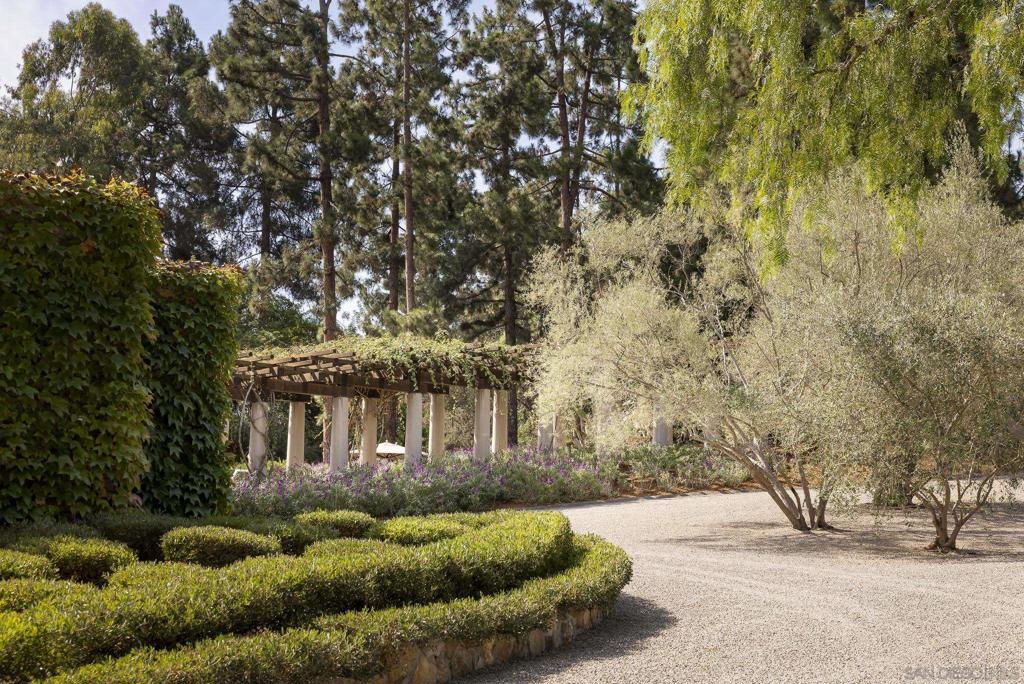 Rancho Santa Fe - Residential