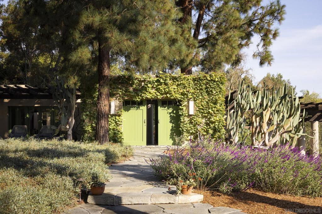 Rancho Santa Fe - Residential