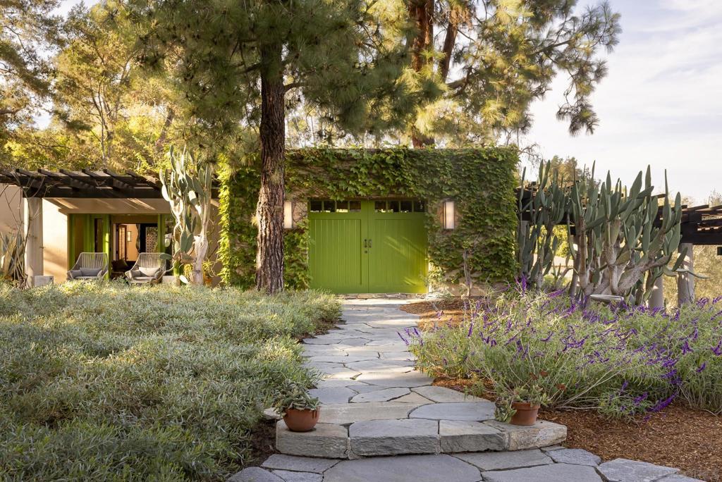 Rancho Santa Fe - Residential