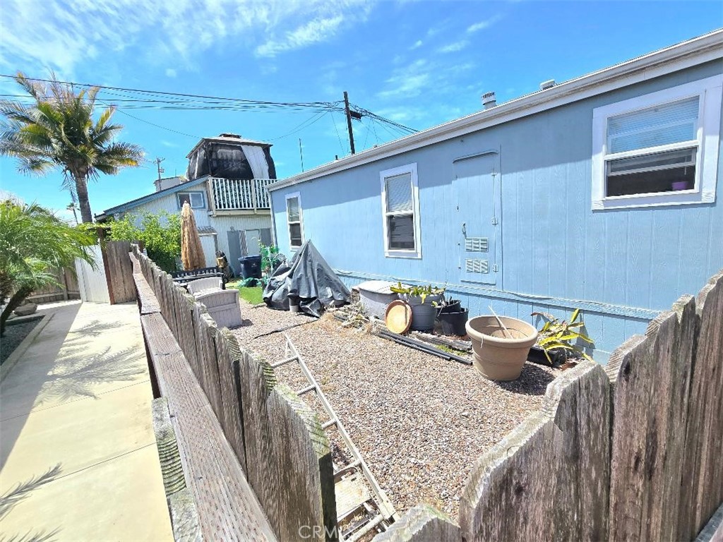 21752 Pacific Coast Hwy 7A