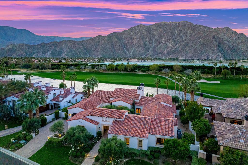 The Hideaway - Residential