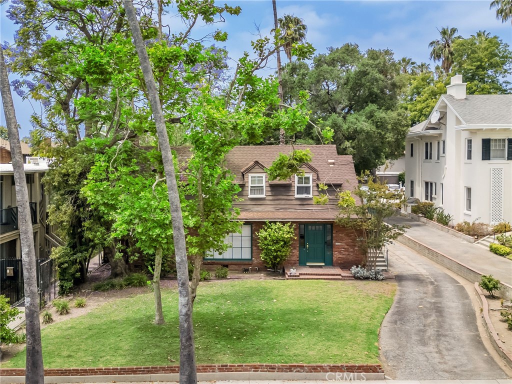 Properties 1 467 S. El Molino Avenue