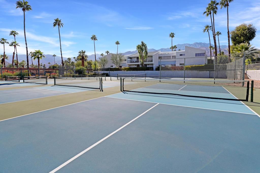 Palm Villas - Residential