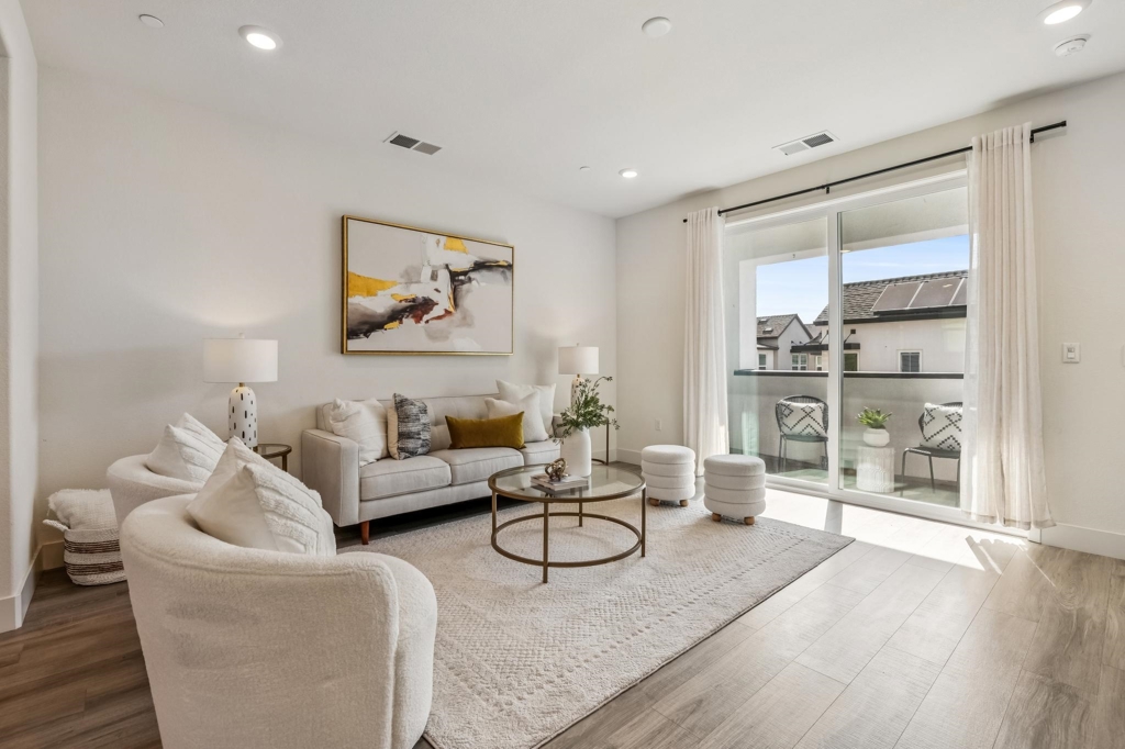 28957 28957 Ashwell Ave