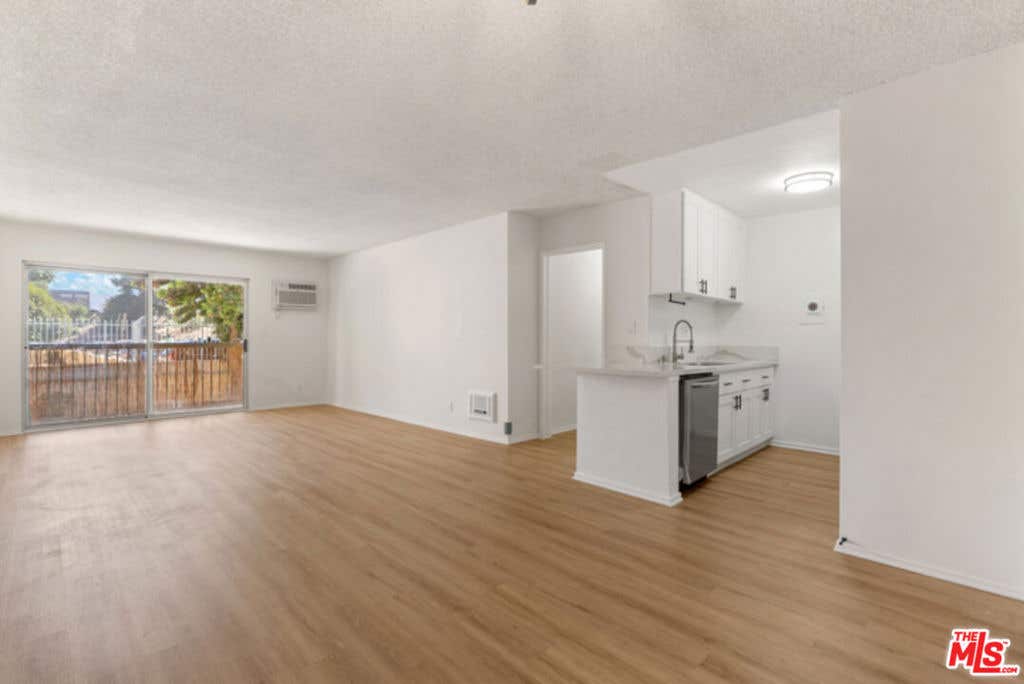 Photo of 18307 Burbank Boulevard #118, Tarzana, CA 91356 (MLS # 26832899)