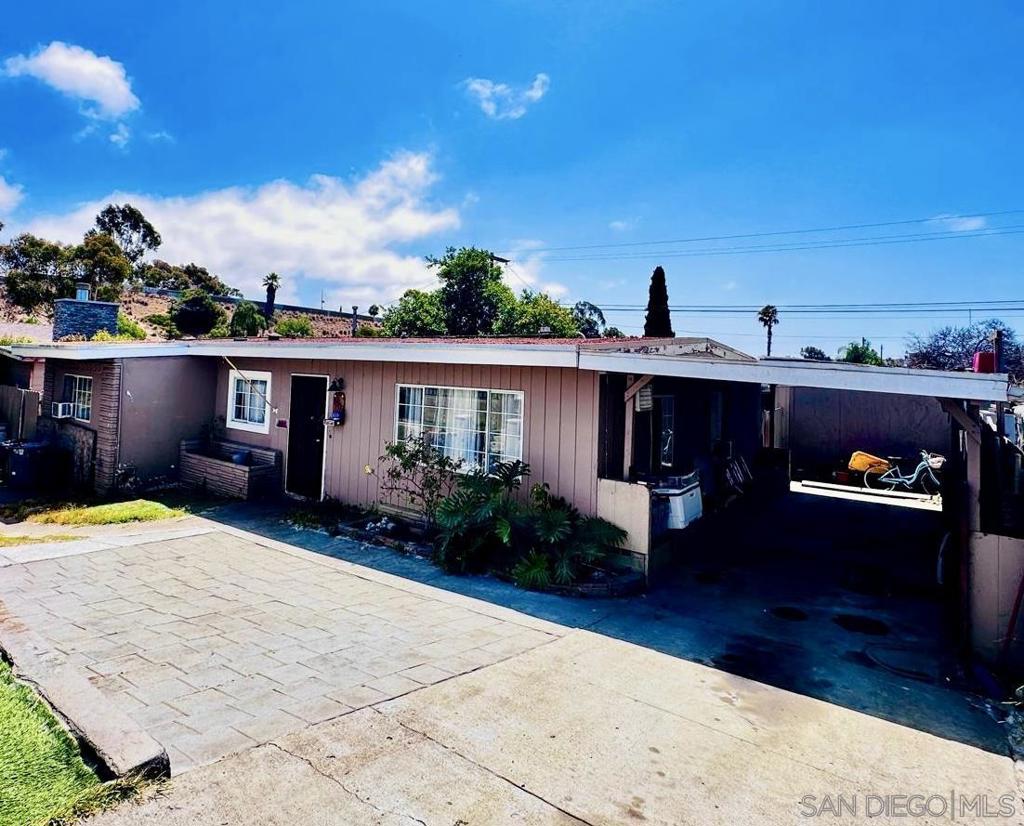 EXCELLENT OPPORTUNITY, GREAT LOCATION, LOT'S OF POTENTIAL! Investors welcome! This property needs some TLC. Large spacious lot, zoned R2-5, in Logan Heights, close to the 15 freeway, near shopping centers, downtown San Diego and much more.