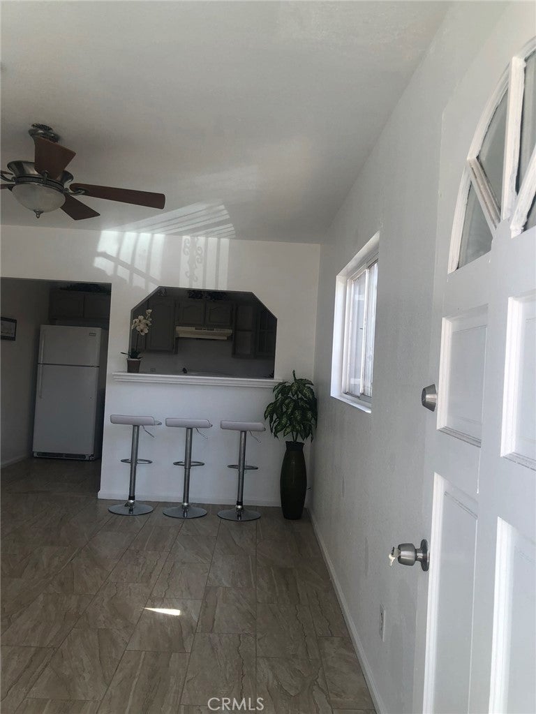 1335 1337 E Adams