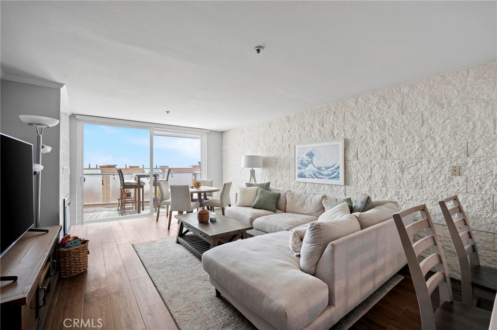 615 Esplanade 509