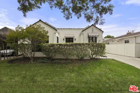 Photo of 451 Westmount Drive, West Hollywood, CA 90048 (MLS # 26664227)