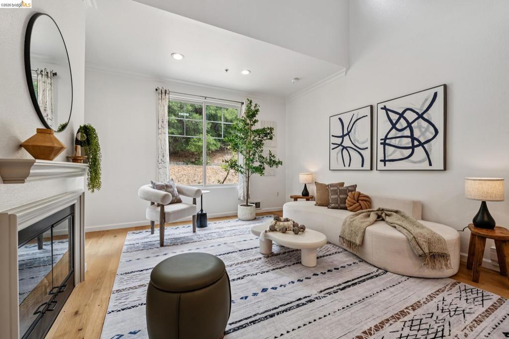 200 Caldecott Ln 308