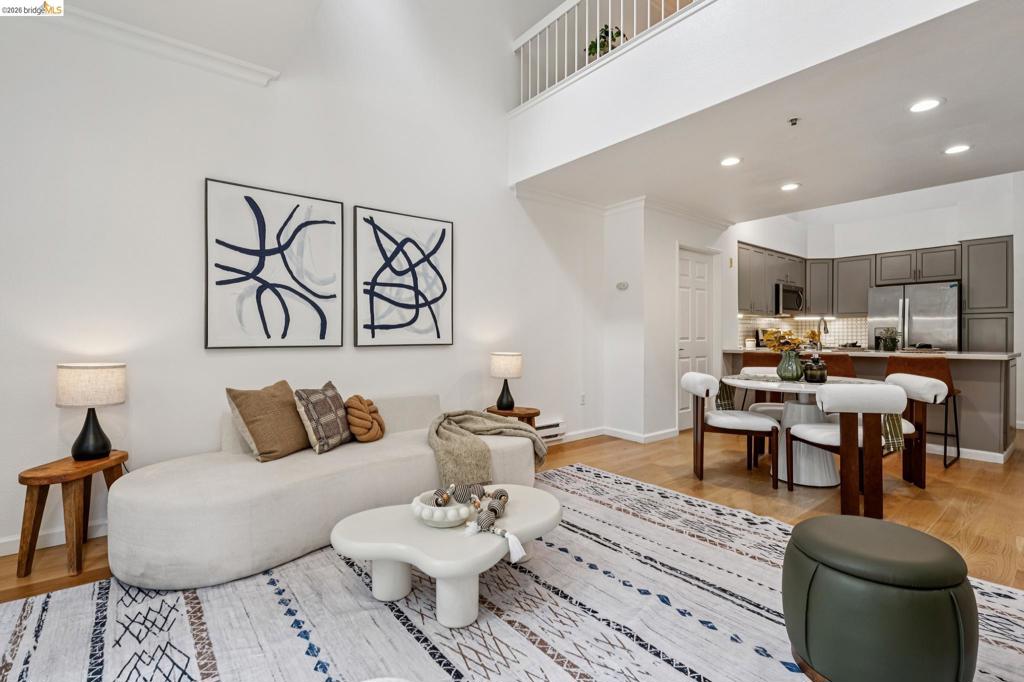 200 Caldecott Ln 308