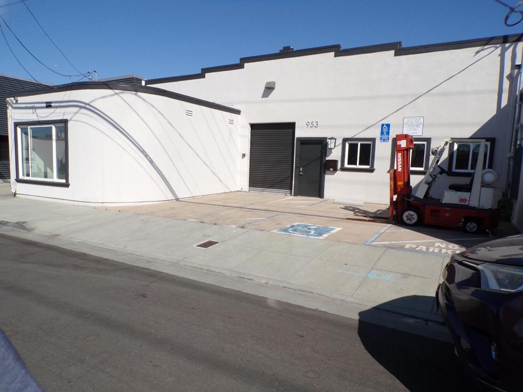 953 Washington Street