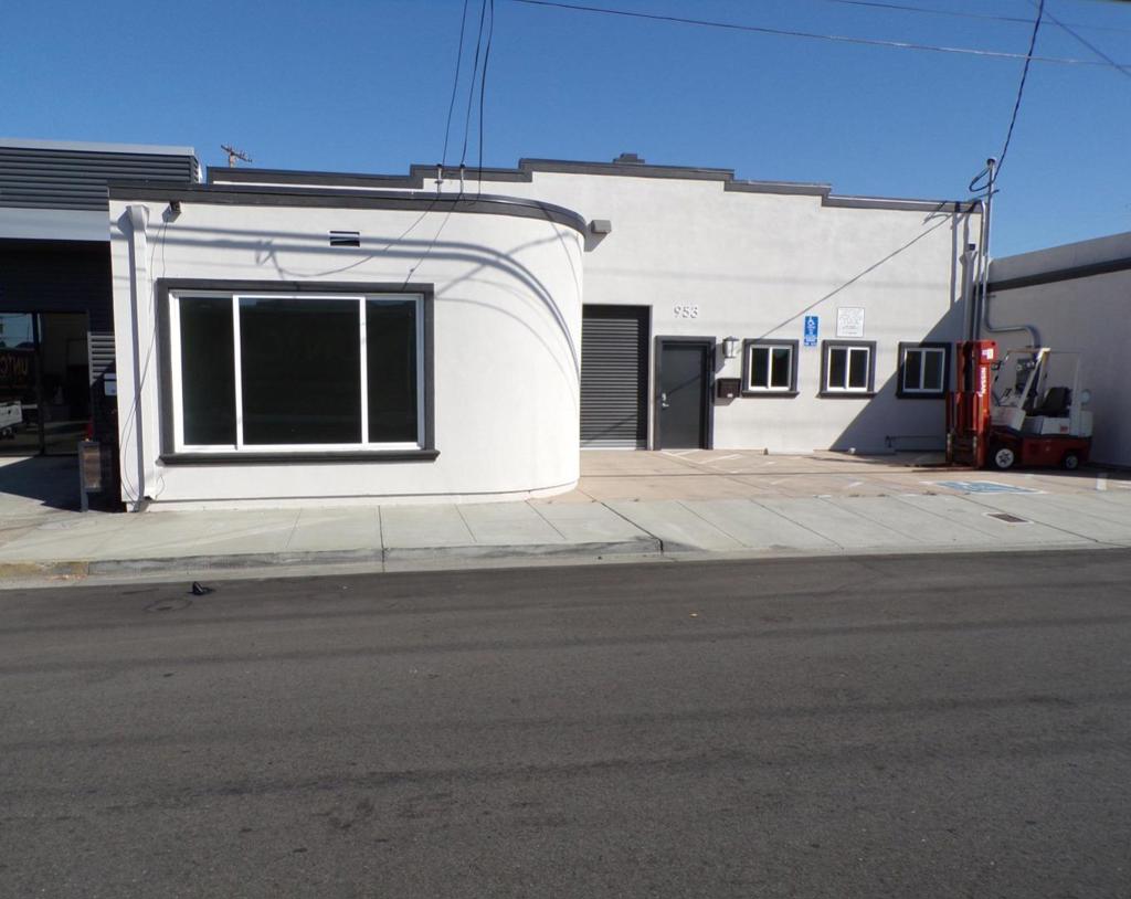 Approx. 1869 square feet of warehouse with 12 foot ceilings, and 2 roll-up doors serving front street access and rear yard. Front roll-up expandable to corridor width...see remodel plans. Corridor with access to rear warehouse surrounded by 5 spacious offices. ADA bathroom serves office and warehouse space. Recently remodeled. Highly desirable area in prime location among major Biotech, Medical, Research and Tech Facilities. Breweries and Wine Tasting Pop-Ups located within blocks. Walking distance to downtown. Ideal for local trades, auto, manufacturing and R&D. Located in the center of Silicon Valley, near major transportation hubs and freeways.