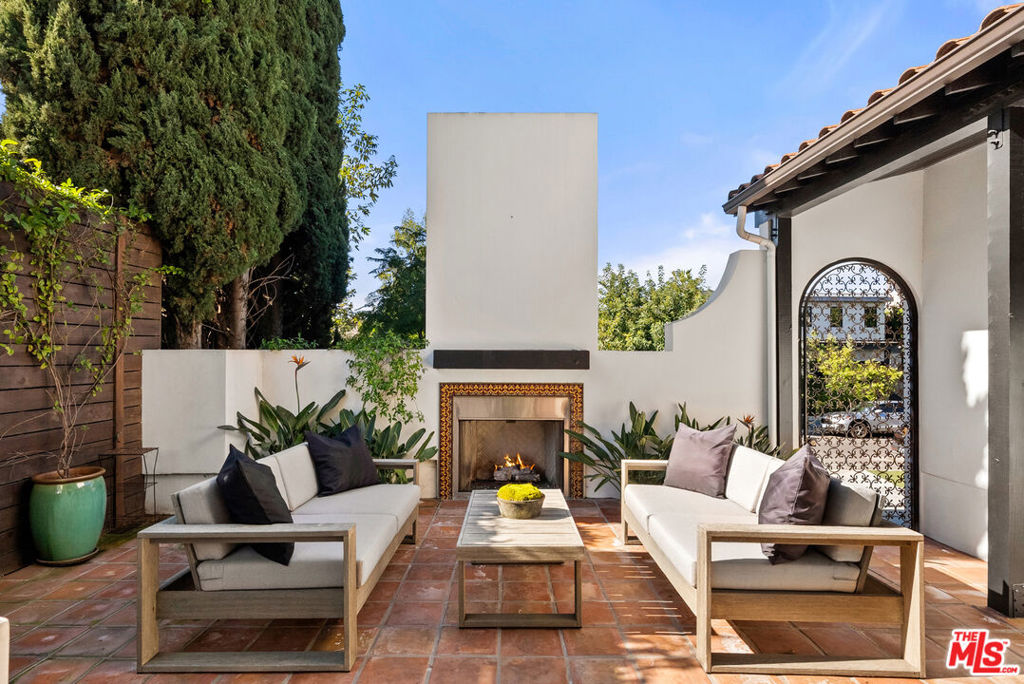 530 N Alta Vista Boulevard