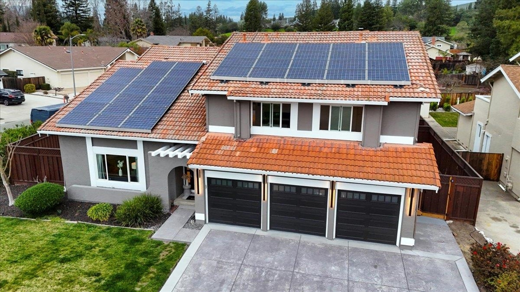 12232 12232 Toluca Dr